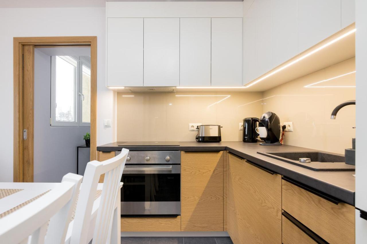 Ochota Homely Apartment Warschau Exterior foto